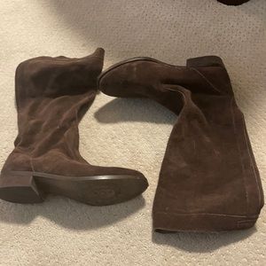 Suede boots
